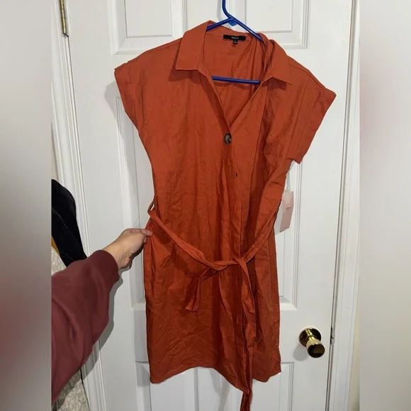 Rust Orange Button-Up Dress with Cap Sleeves - Picture 2 of 8